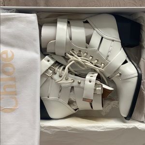 Chloe Ankle Boots white